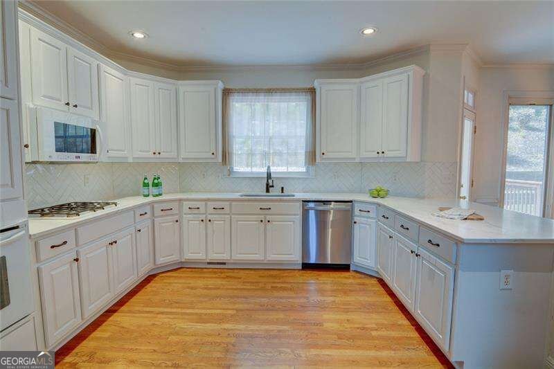 5001 Staverly Lane Peachtree Corners - Photo 15