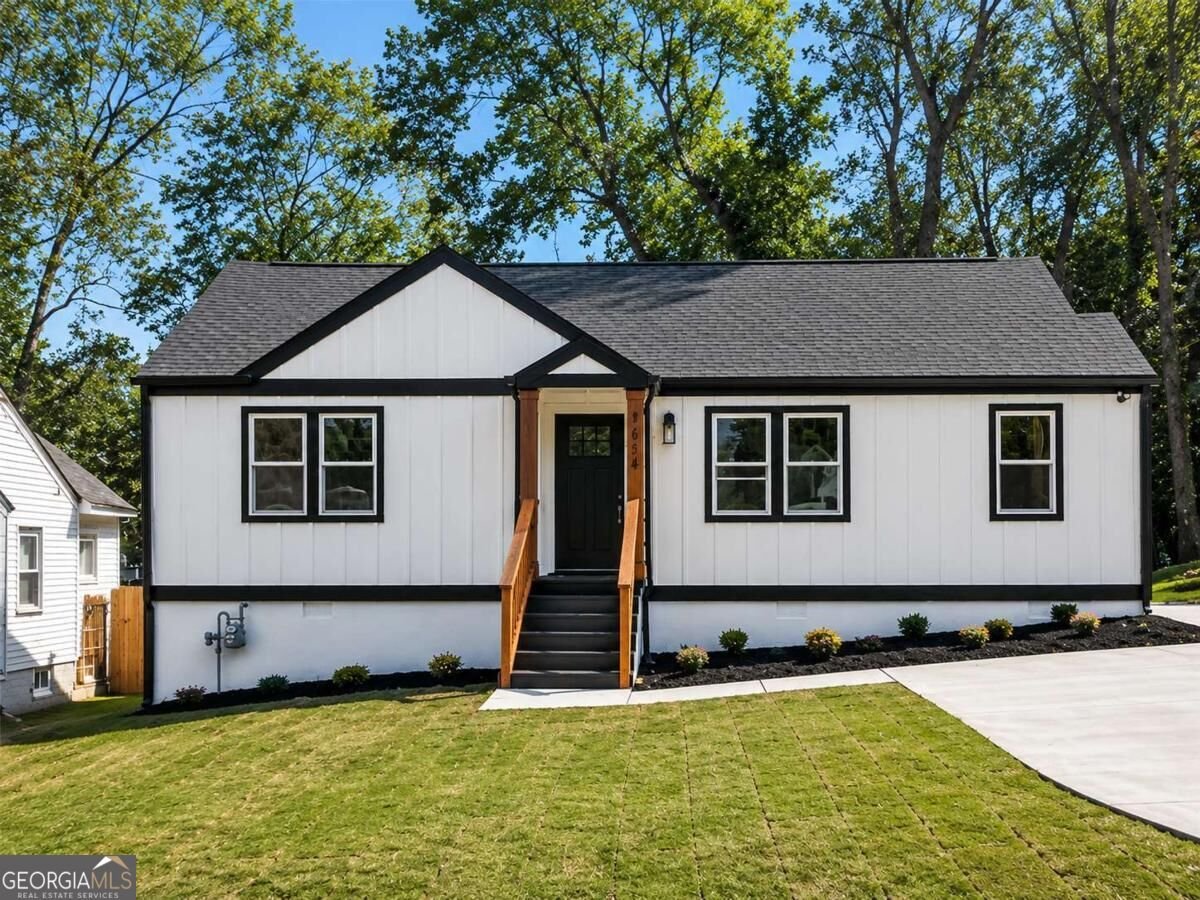1654 Hadlock Street Atlanta - main photo
