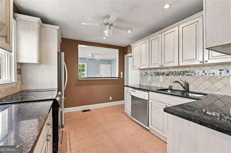 2640 Apple Valley Road Brookhaven - Photo 11