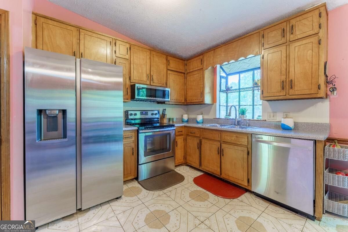 728 Mountain Village Drive Stone Mountain - Photo 10