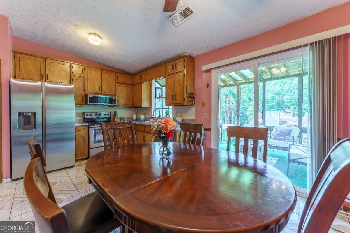 728 Mountain Village Drive Stone Mountain - Photo 13