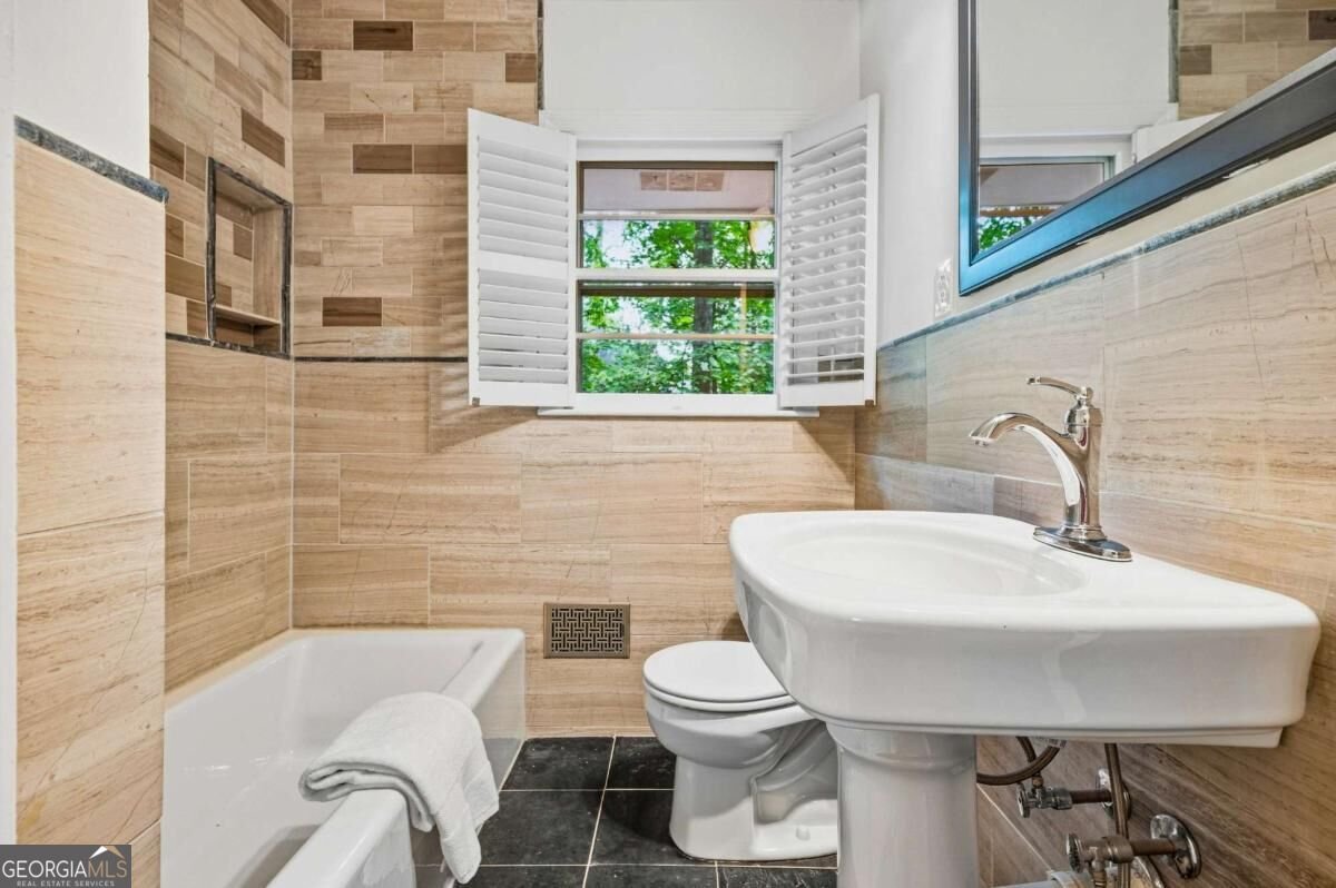4341 Peachtree Dunwoody Road Atlanta - Photo 19