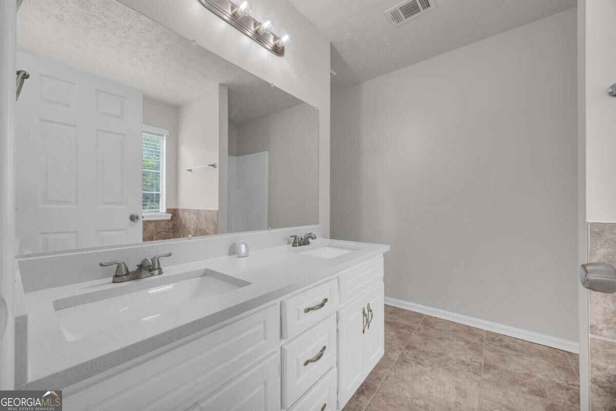 1450 Timber Walk Drive Loganville - Photo 18