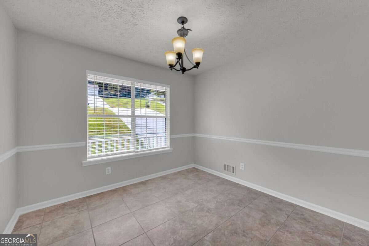 1450 Timber Walk Drive Loganville - Photo 8