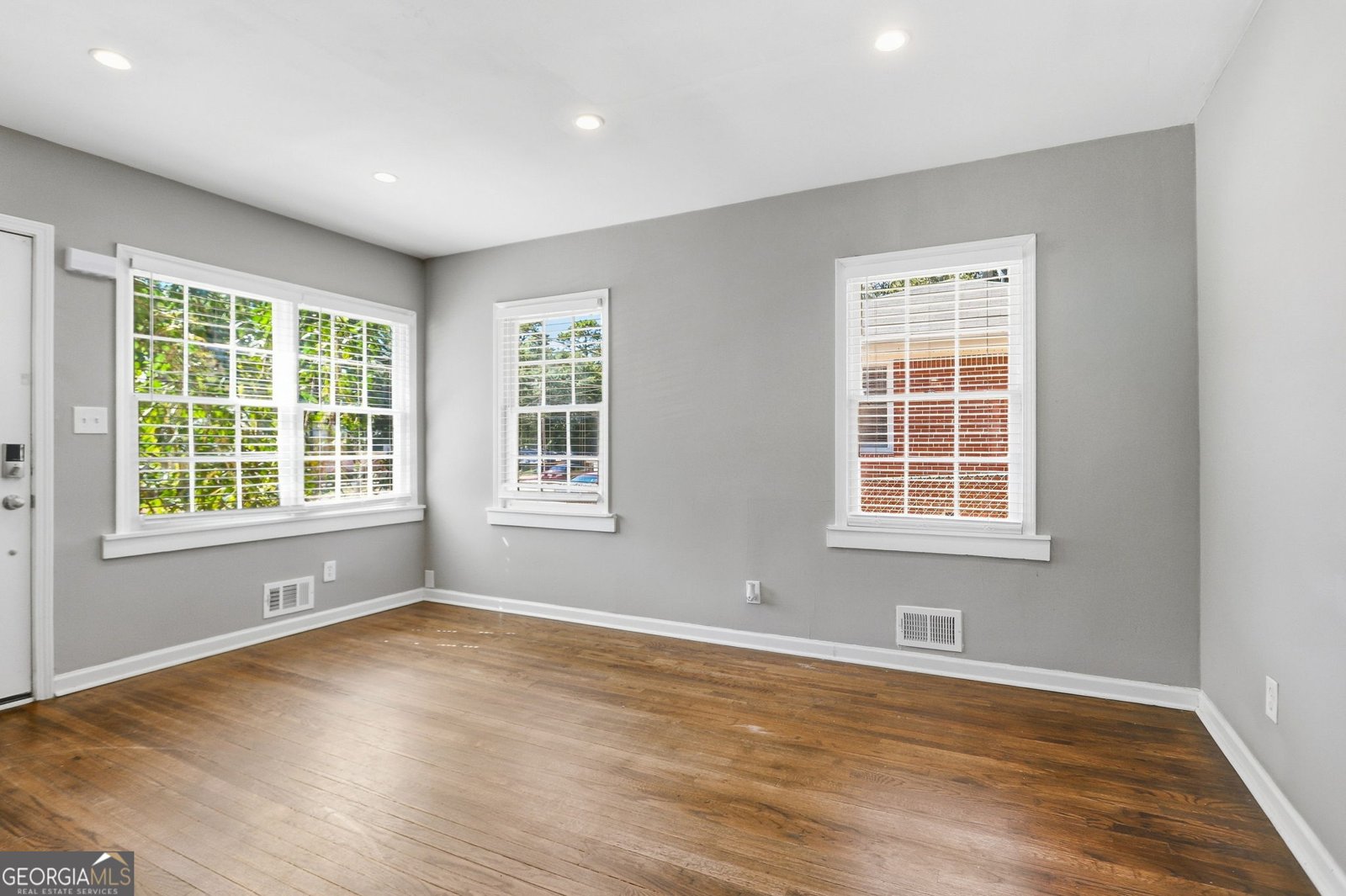 3450 Glenwood Road Decatur - Photo 7