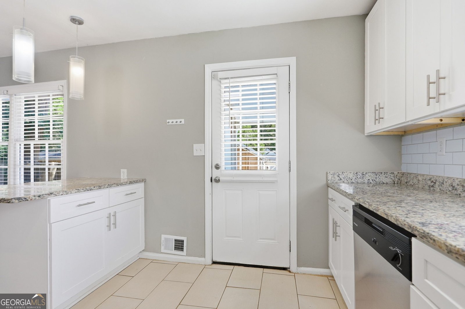 3450 Glenwood Road Decatur - Photo 8