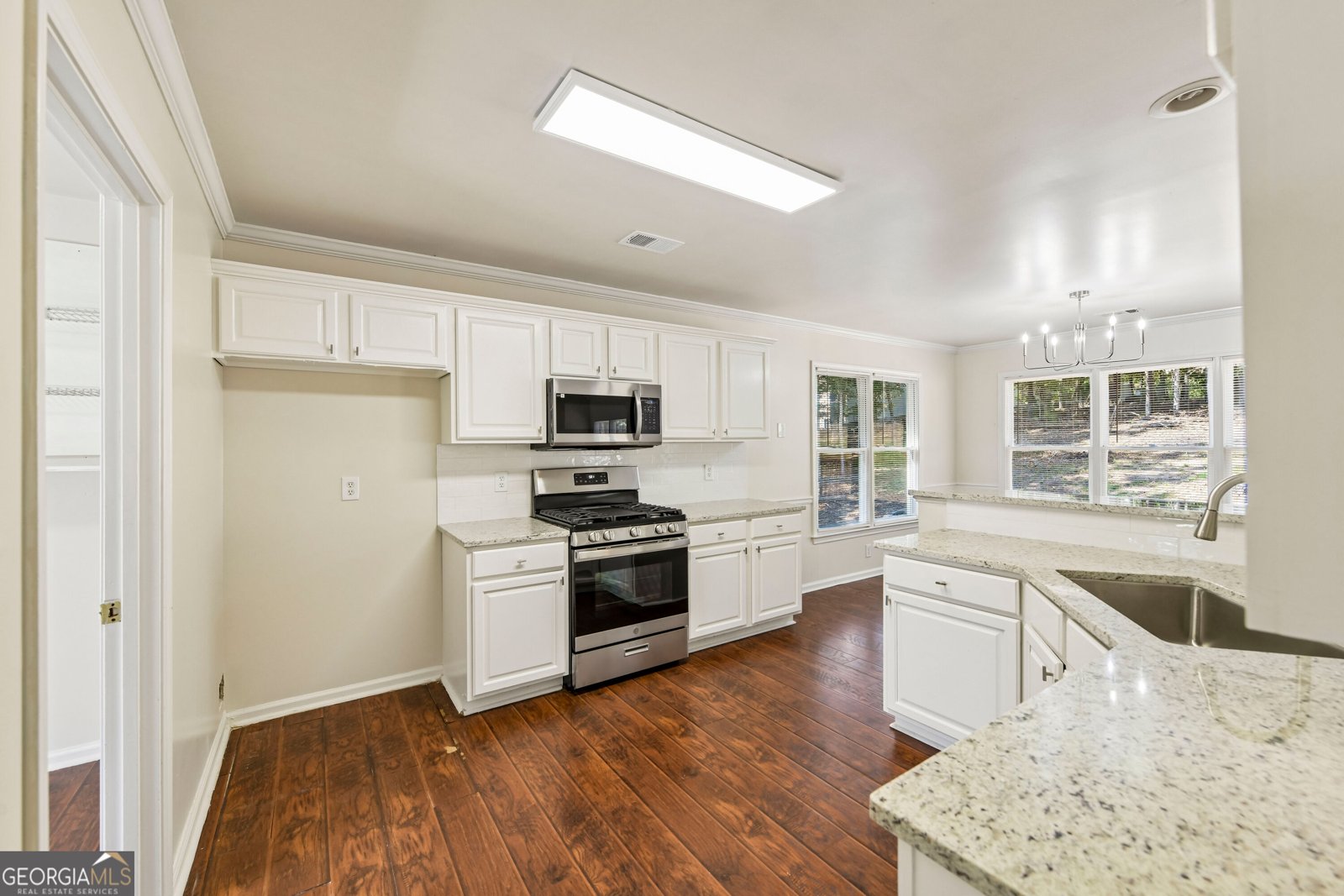 6608 Windbrook Way Flowery Branch - Photo 6