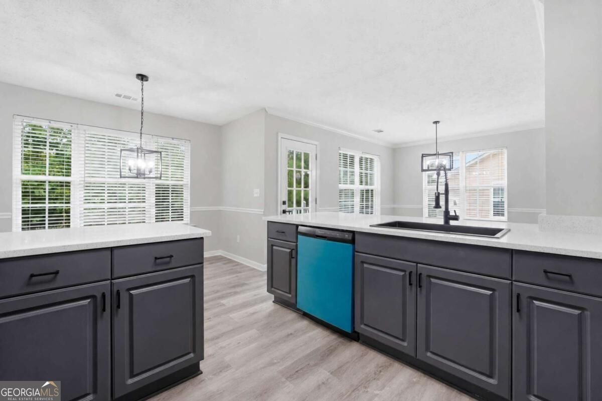 2362 Garnet Avenue Riverdale - Photo 10