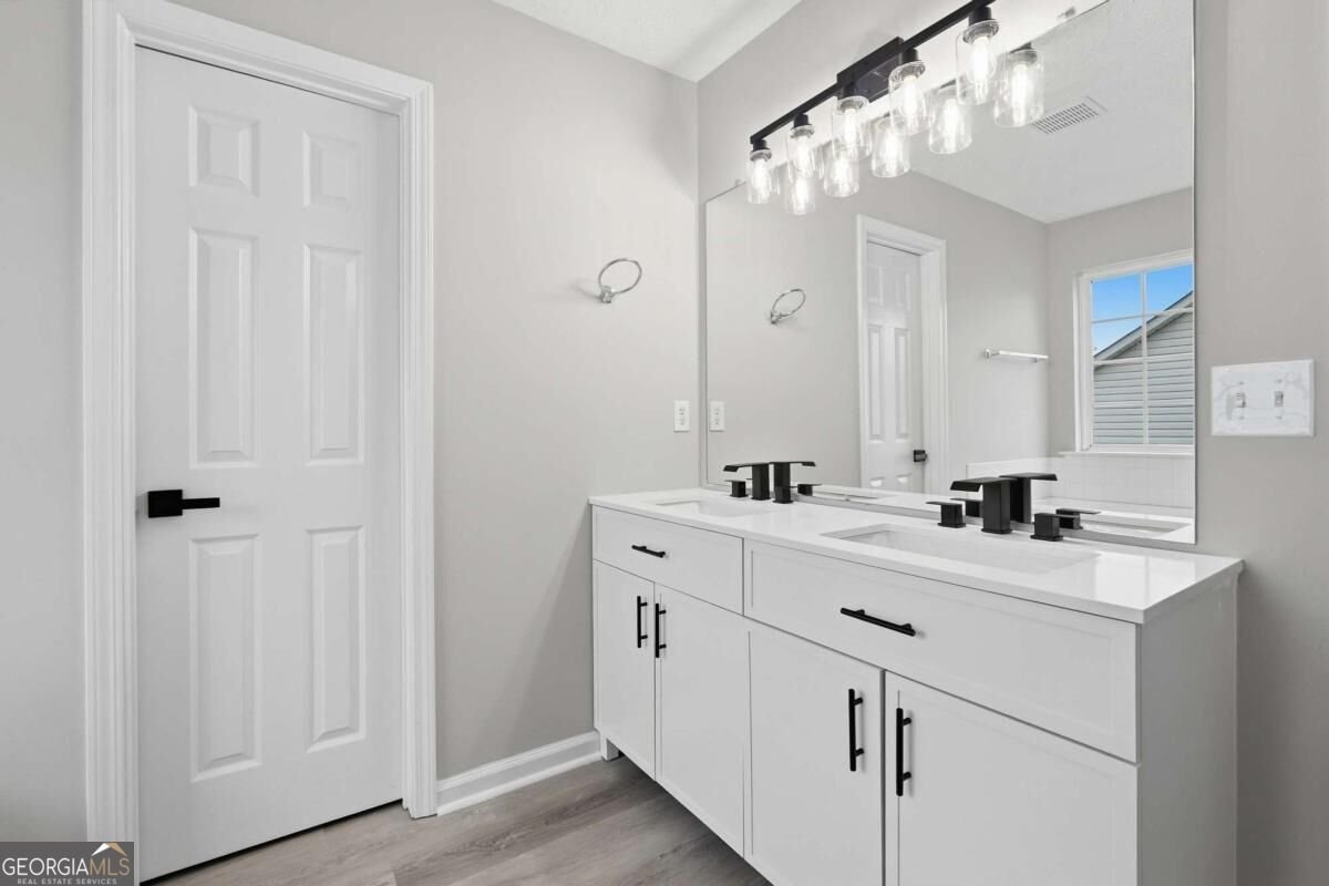 2362 Garnet Avenue Riverdale - Photo 18