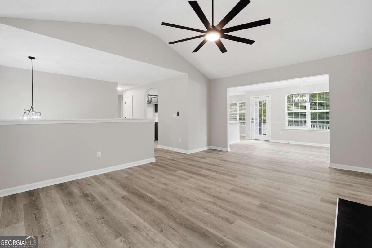 2362 Garnet Avenue Riverdale - Photo 6