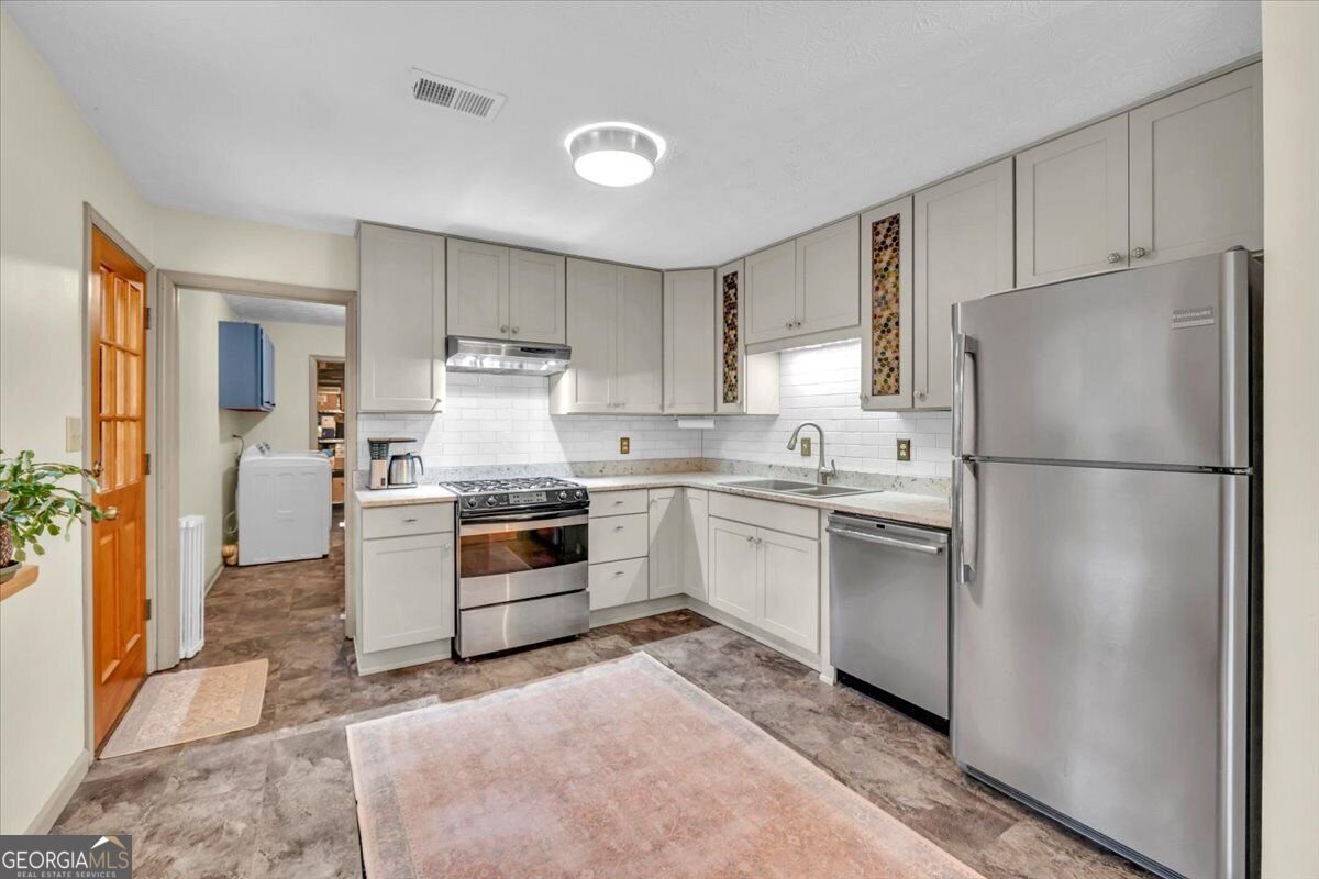 130 Huntridge Drive Stockbridge - Photo 10
