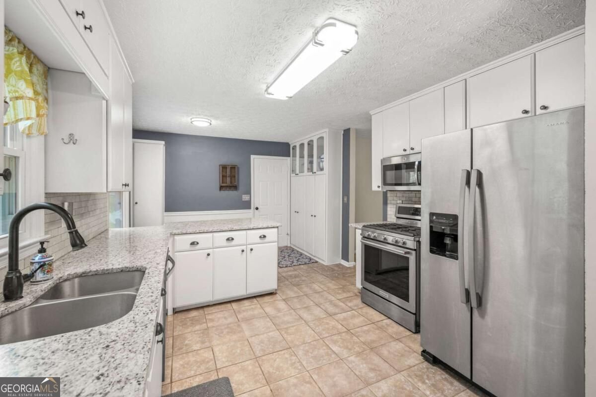 5930 Branden Hill Lane Buford - Photo 10