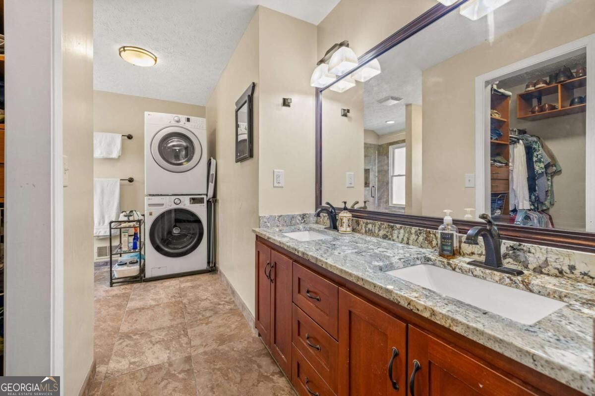 5930 Branden Hill Lane Buford - Photo 16
