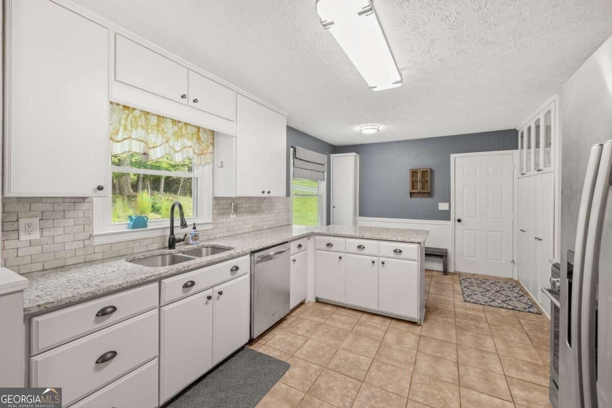 5930 Branden Hill Lane Buford - Photo 9