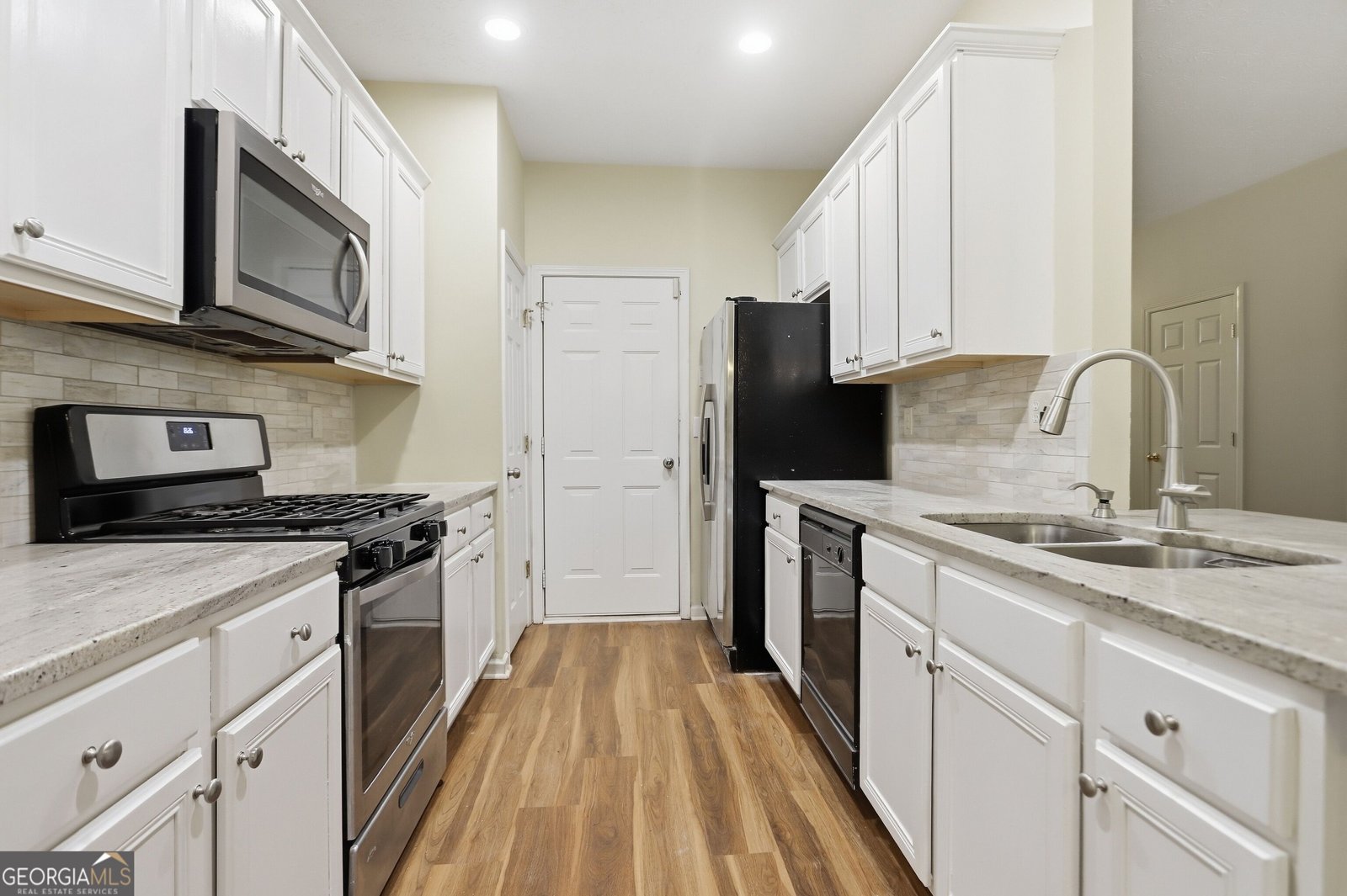 465 Lantern Wood Drive Scottdale - Photo 6