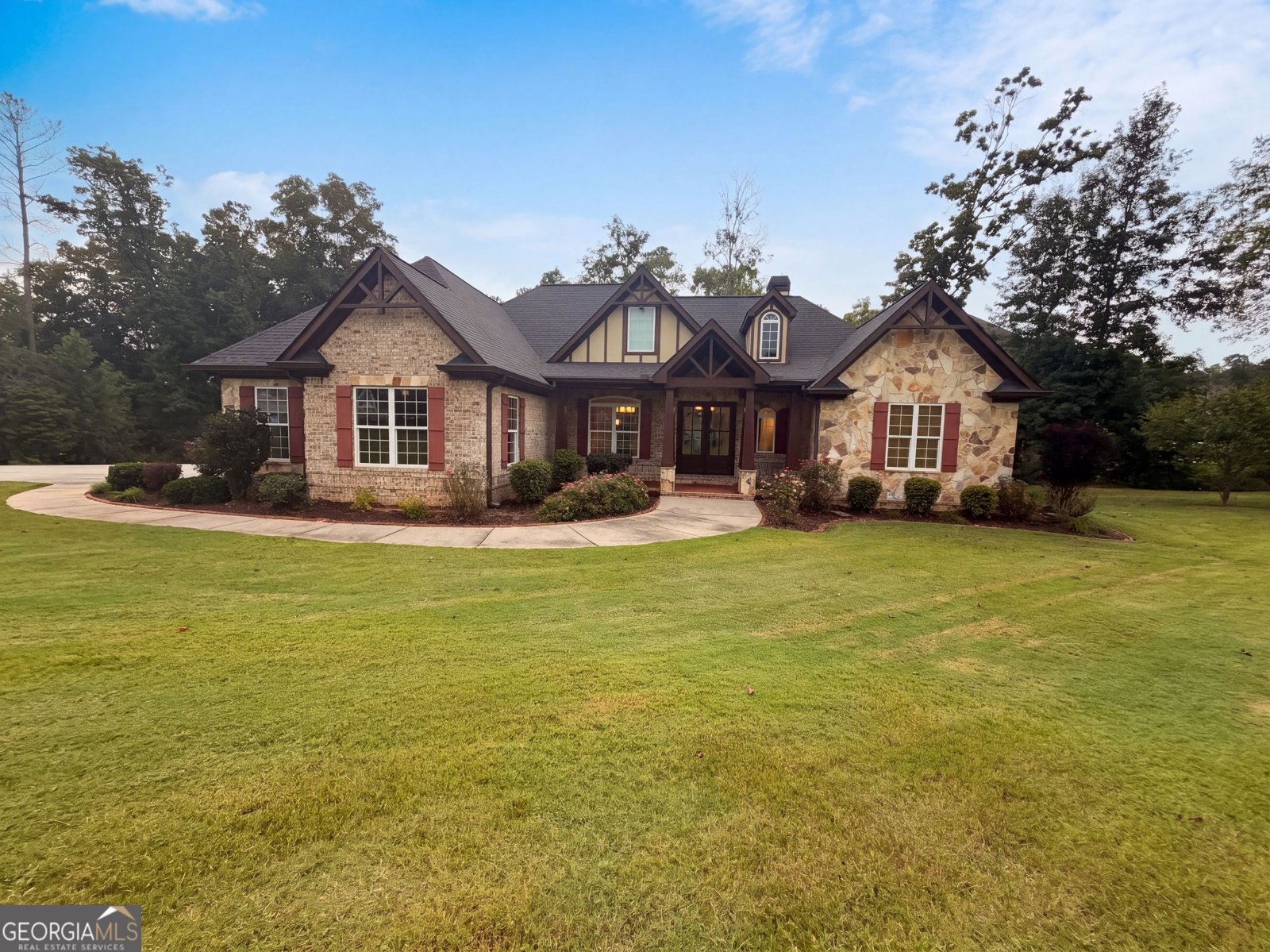 7510 Sunridge Lane Douglasville - main photo
