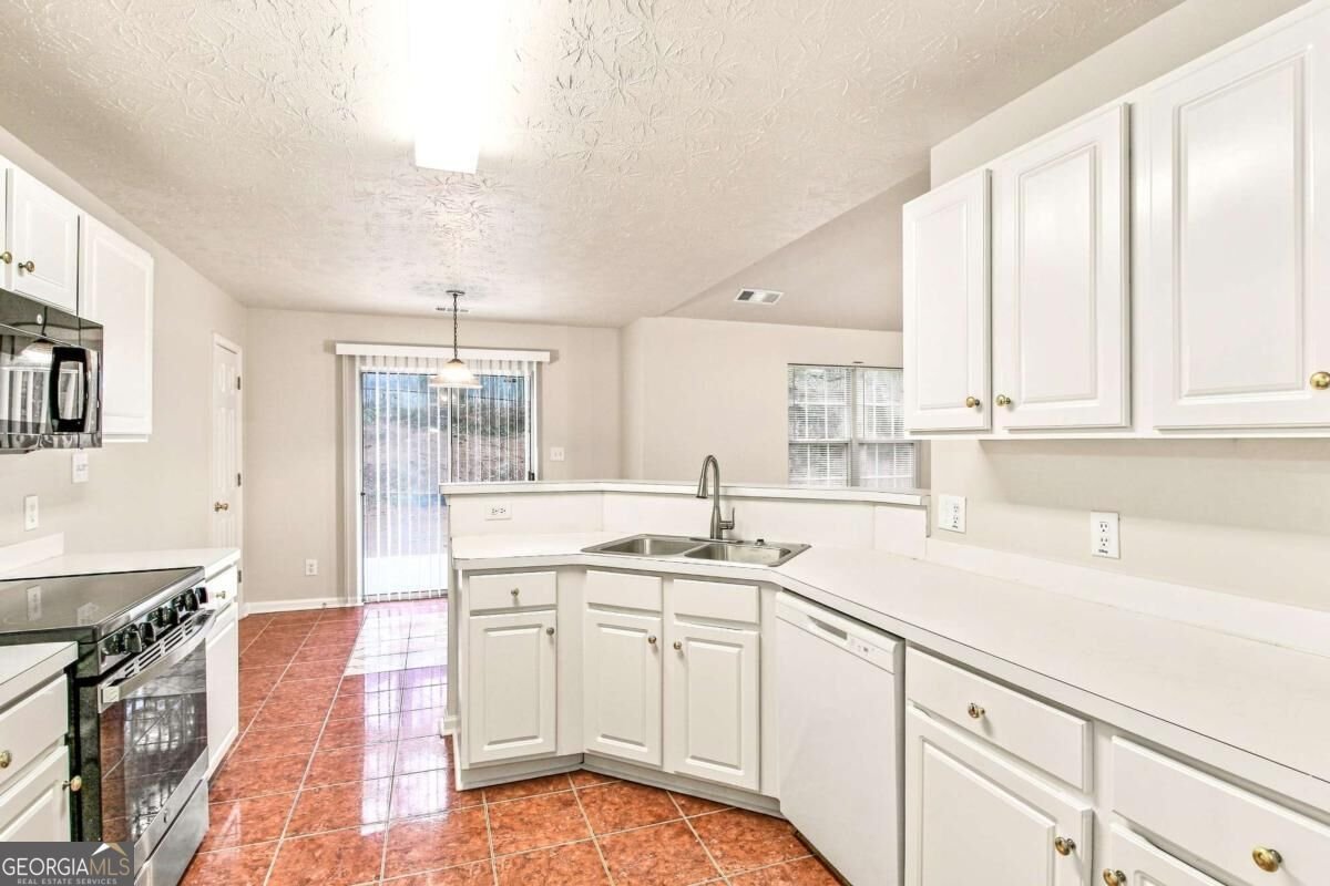 1426 Hyde Court Hampton - Photo 6