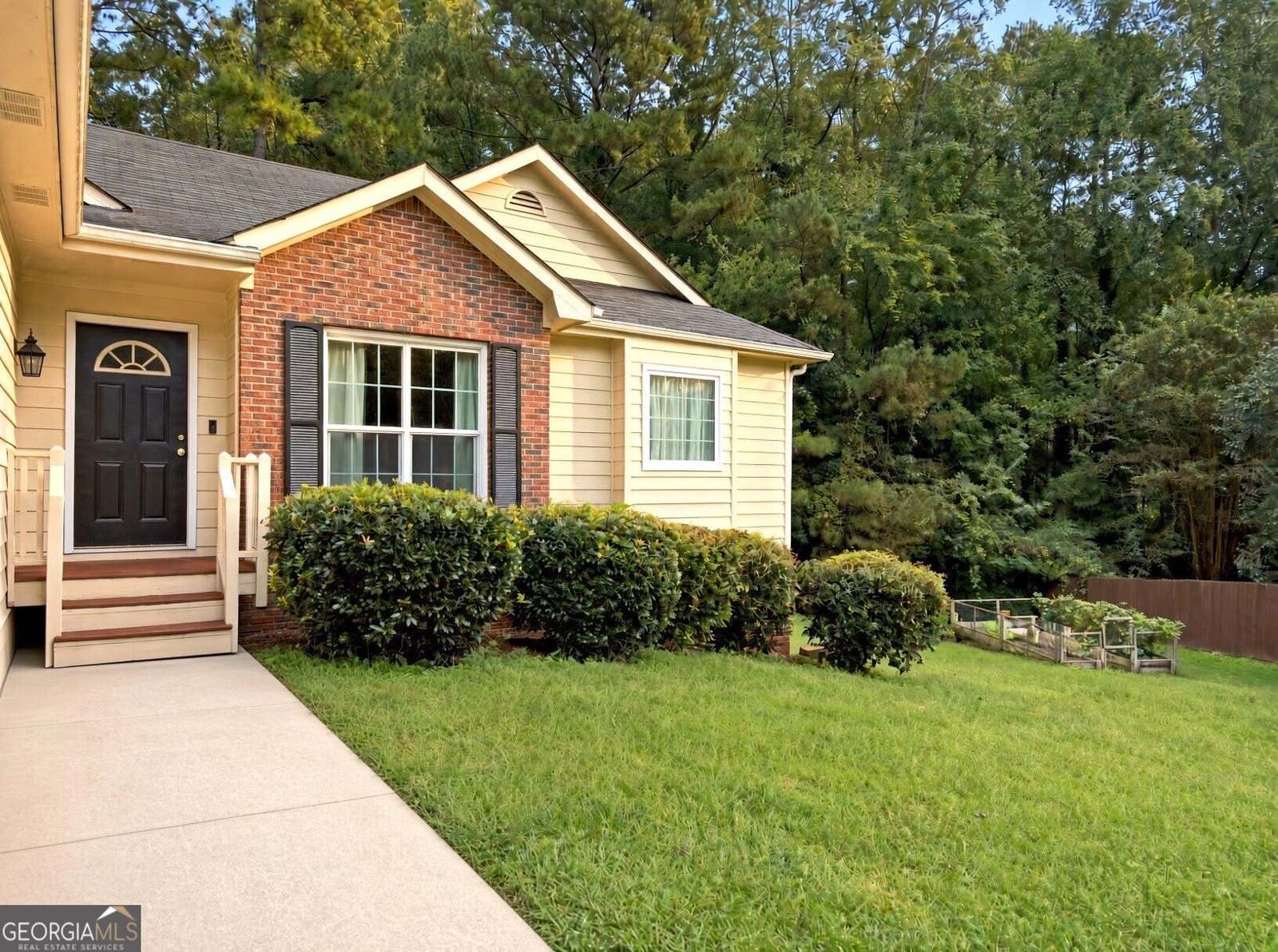 112 Trestle Court Stockbridge - Photo 7
