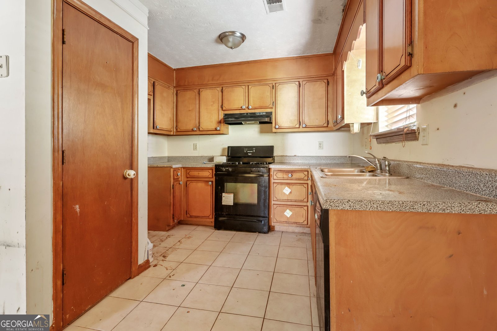 377 Sir William Court Jonesboro - Photo 6