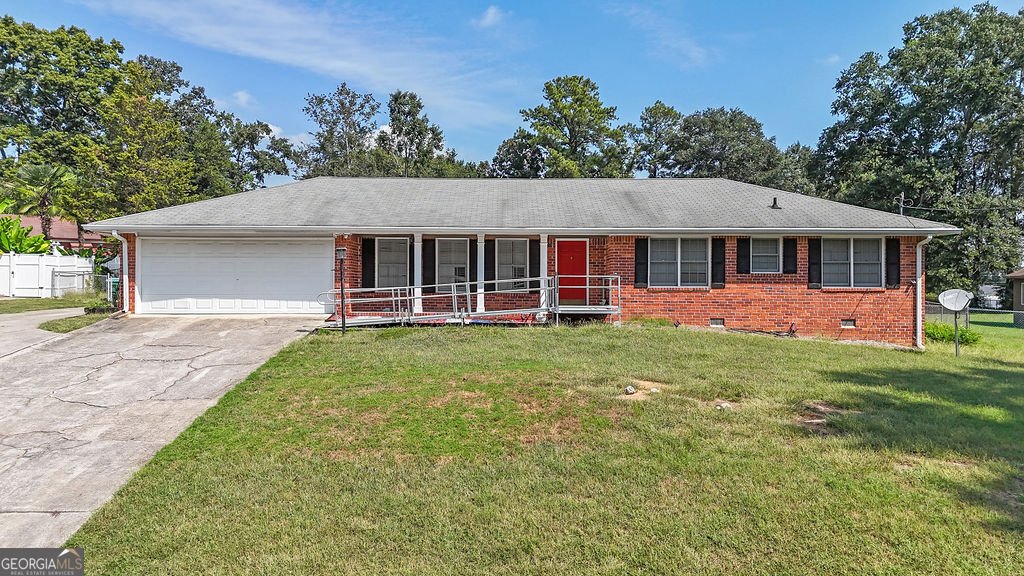 2122 Colonial Oak Way Stone Mountain - main photo