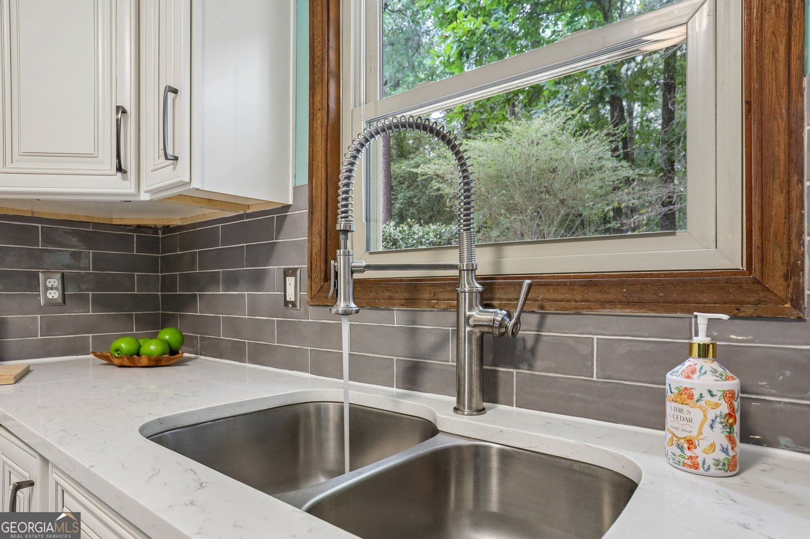 231 Sabrina Court Woodstock - Photo 16