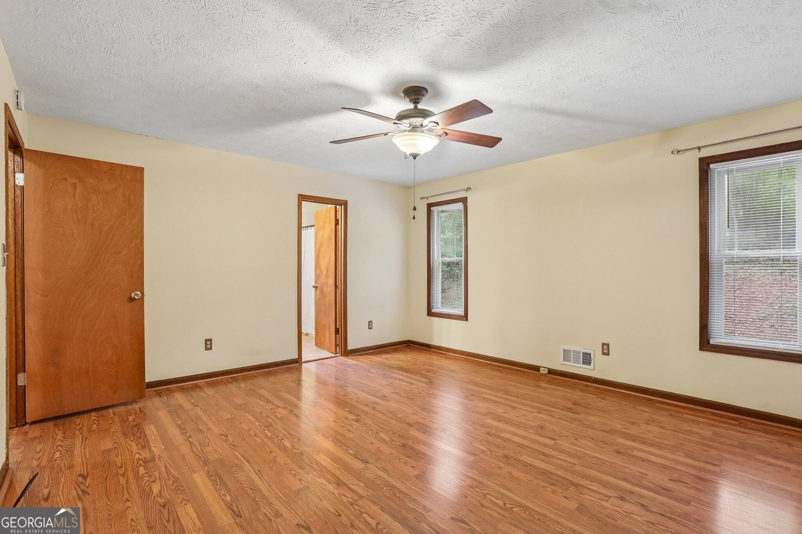 231 Sabrina Court Woodstock - Photo 19