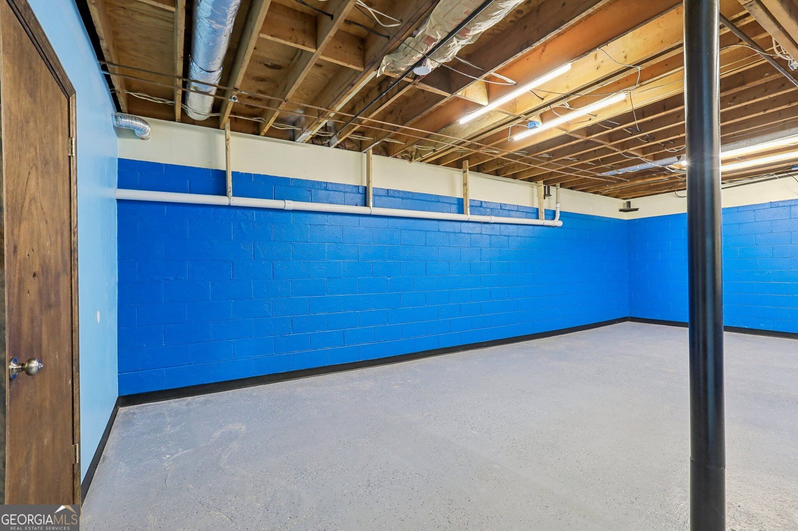 231 Sabrina Court Woodstock - Photo 33