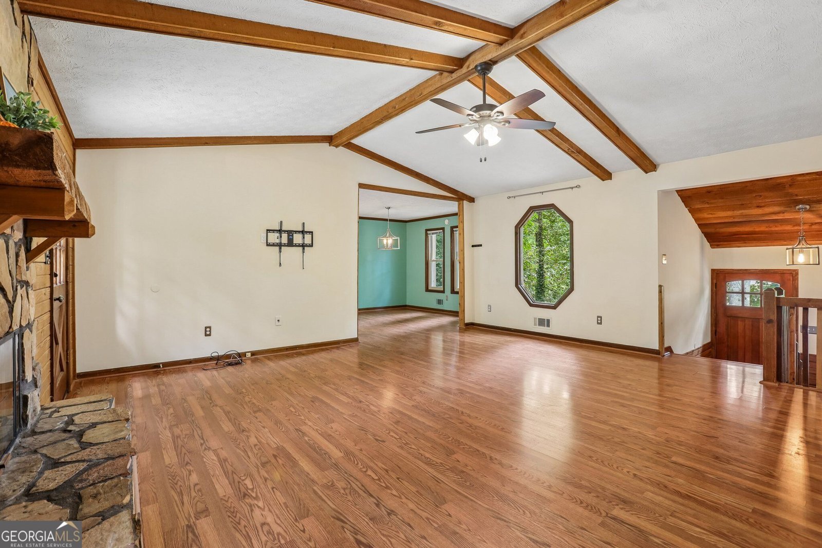 231 Sabrina Court Woodstock - Photo 8
