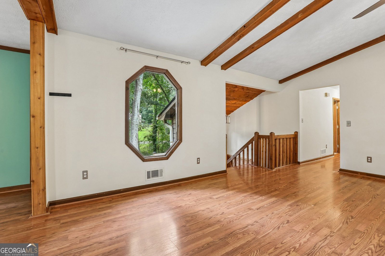 231 Sabrina Court Woodstock - Photo 9