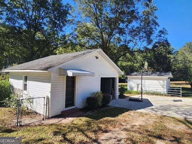 352 Dugger Avenue Roberta - Photo 31