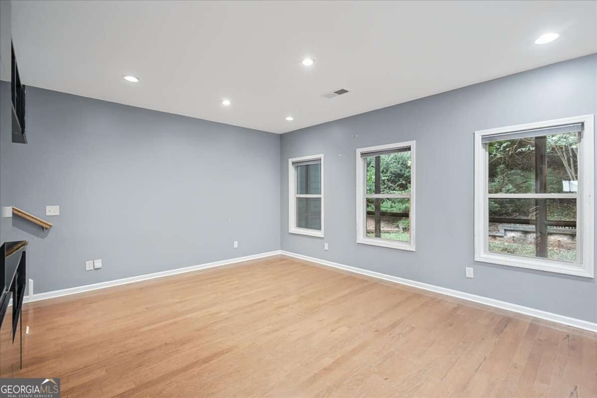 232 Haleys Court Woodstock - Photo 12