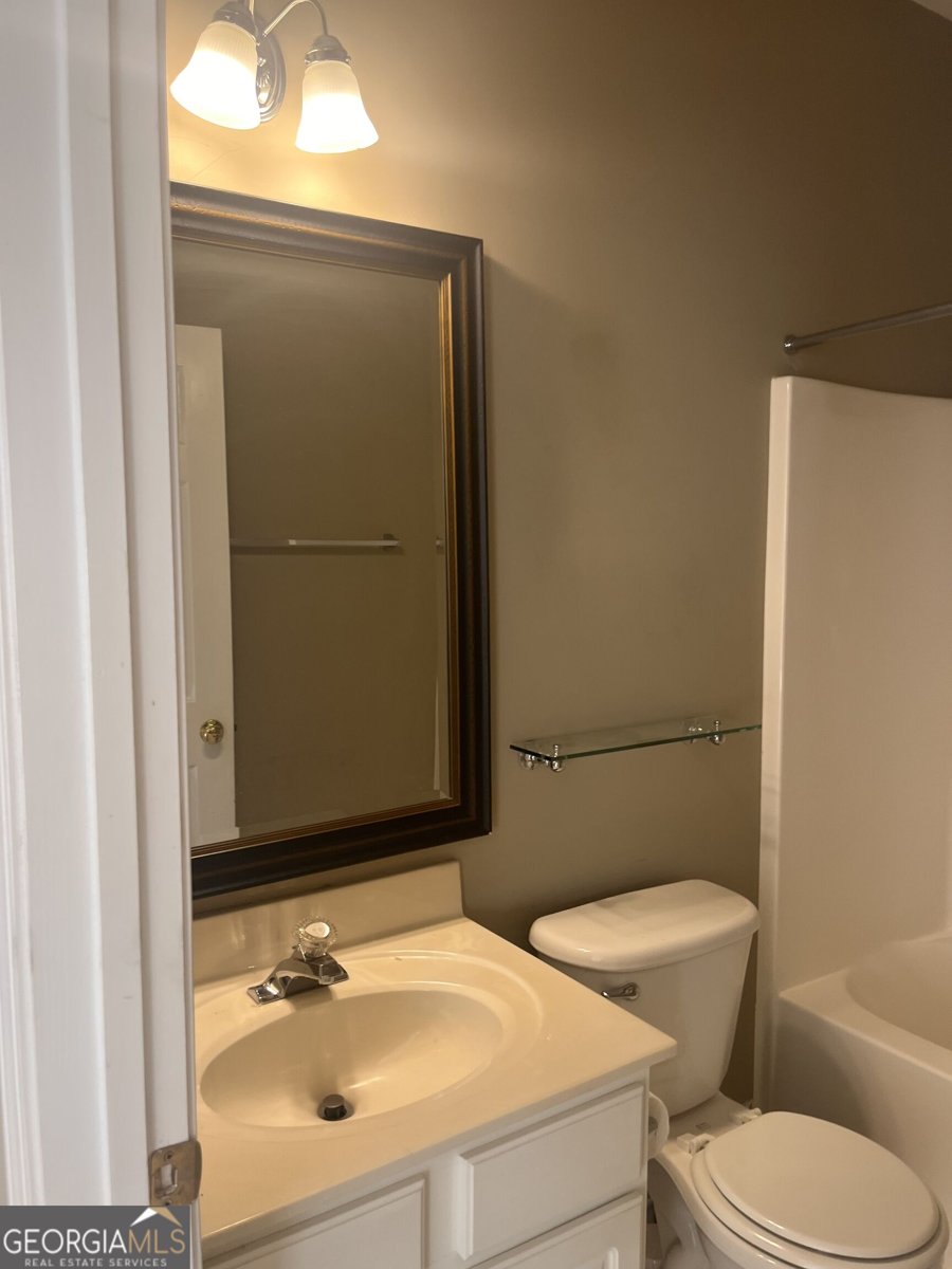 3881 Roxfield Drive Buford - Photo 12