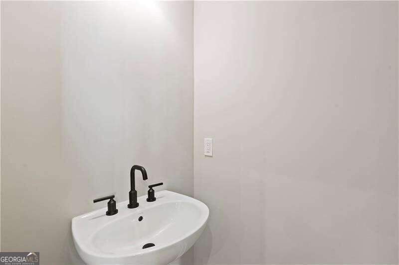 989 Bibbs Circle Atlanta - Photo 14