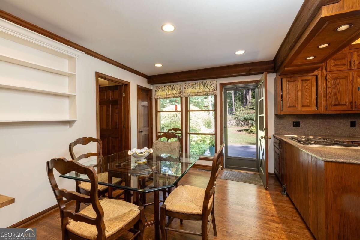 945 River Overlook Court Sandy Springs - Photo 20