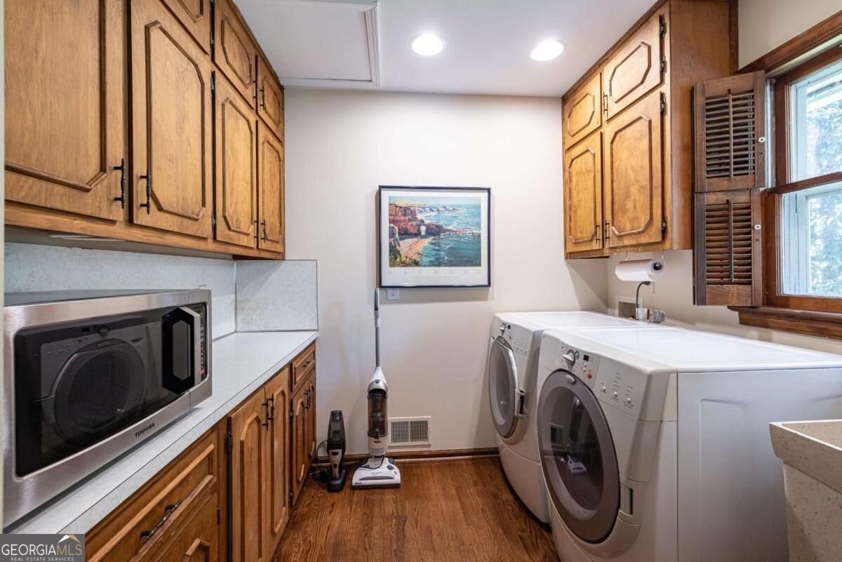 945 River Overlook Court Sandy Springs - Photo 22