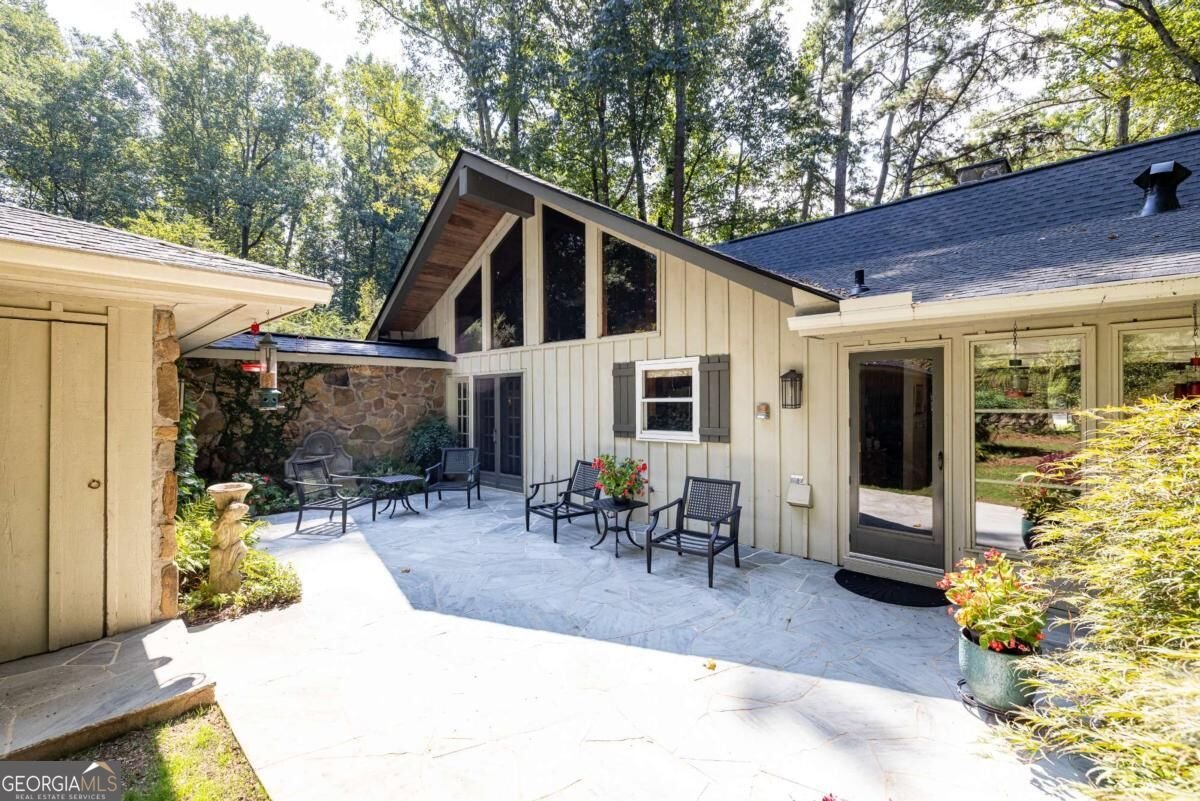 945 River Overlook Court Sandy Springs - Photo 23