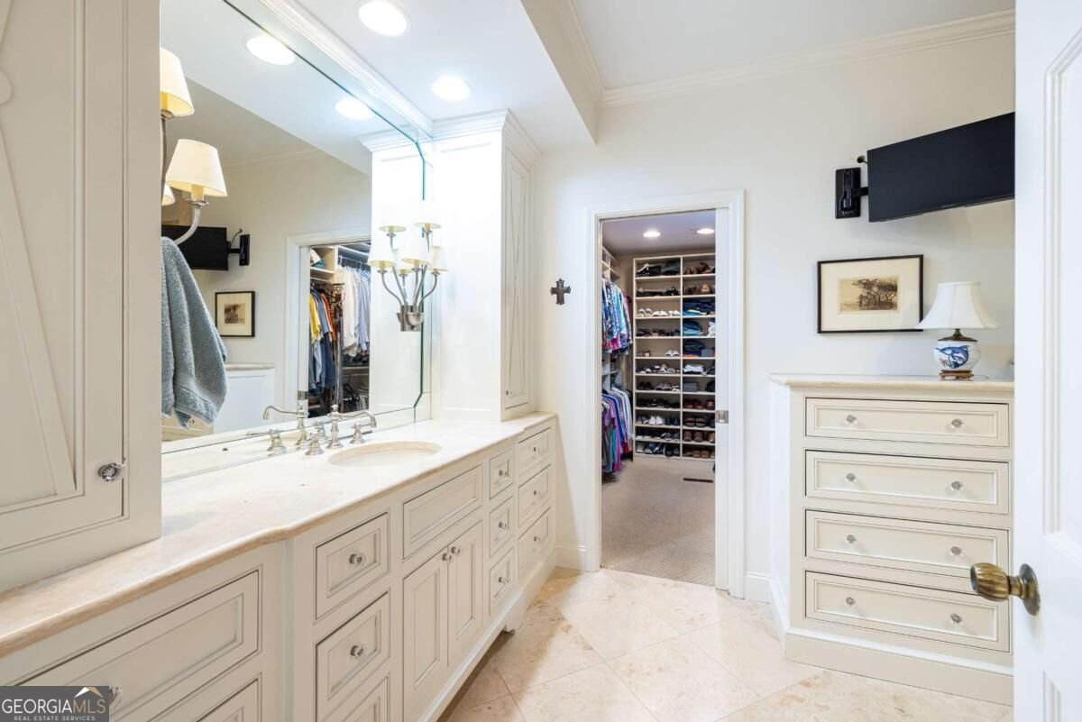 945 River Overlook Court Sandy Springs - Photo 27