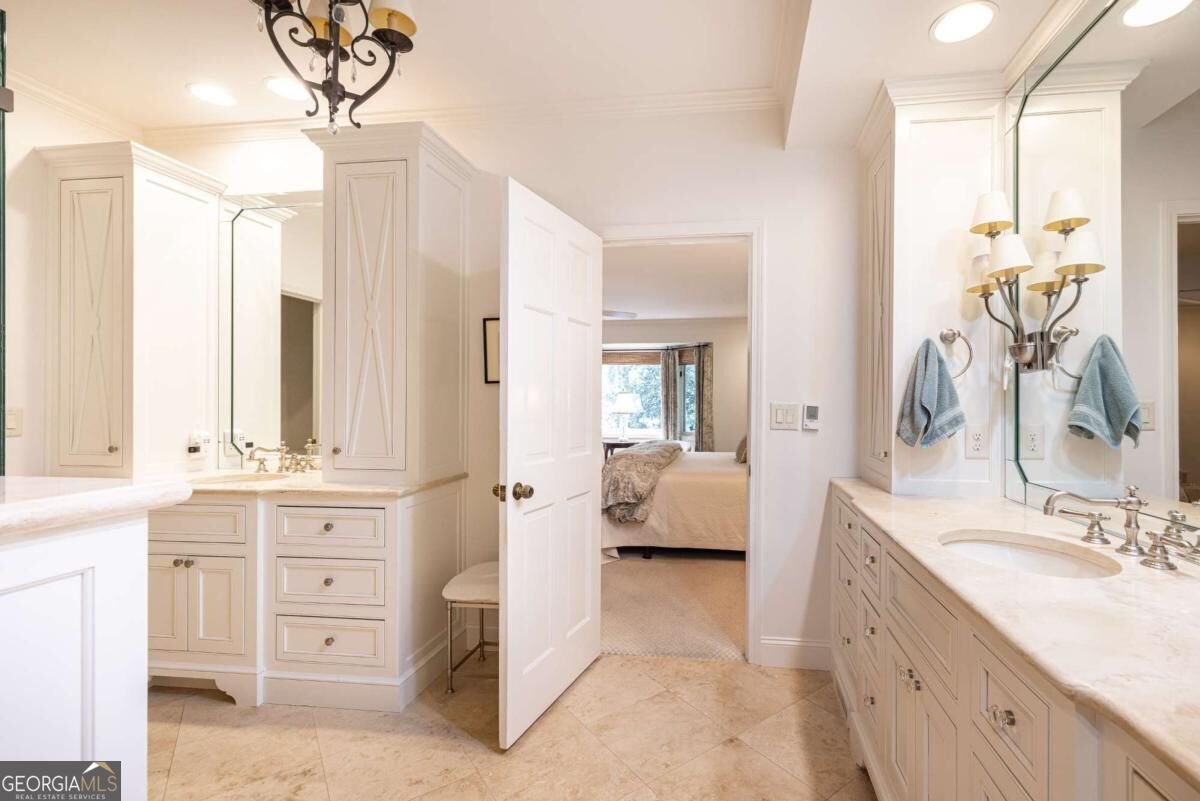 945 River Overlook Court Sandy Springs - Photo 30