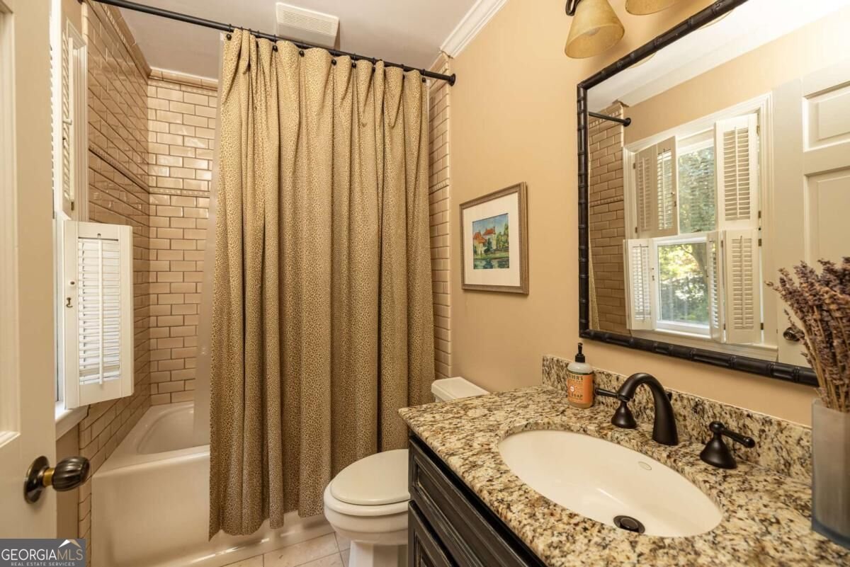 945 River Overlook Court Sandy Springs - Photo 32