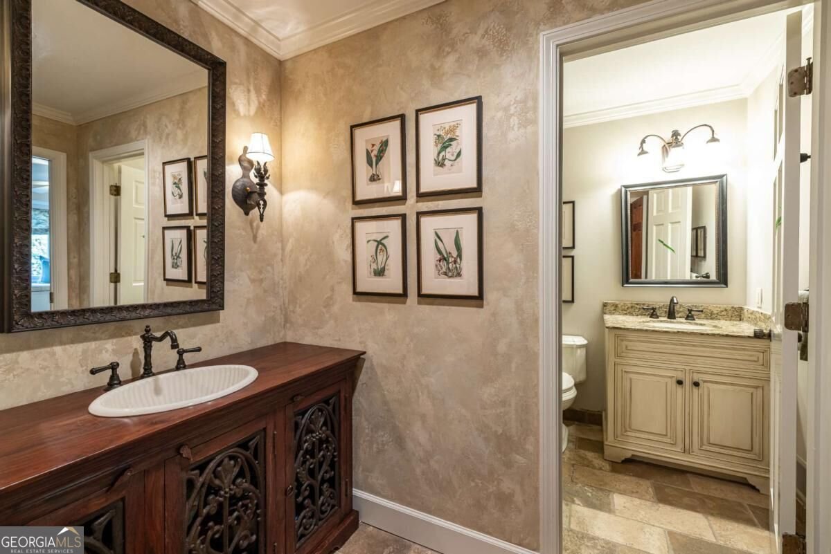 945 River Overlook Court Sandy Springs - Photo 34