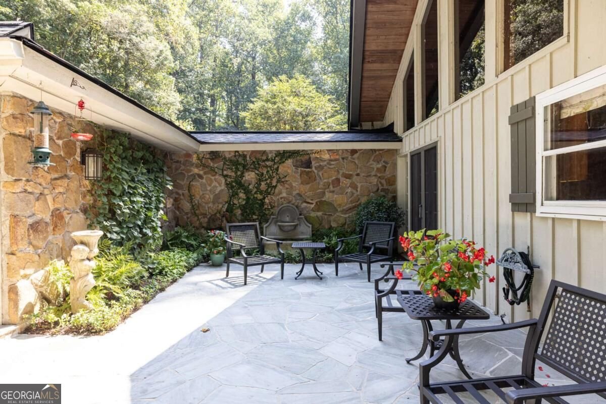 945 River Overlook Court Sandy Springs - Photo 41