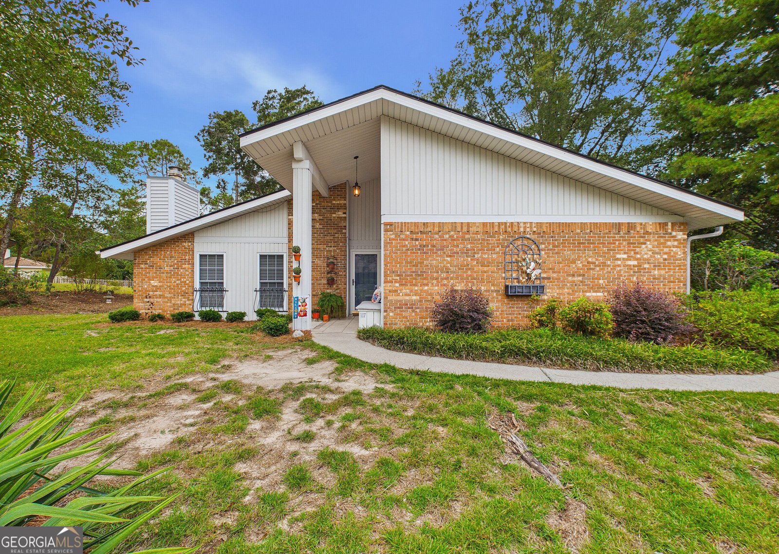 117 Lake Front Drive Warner Robins - main photo