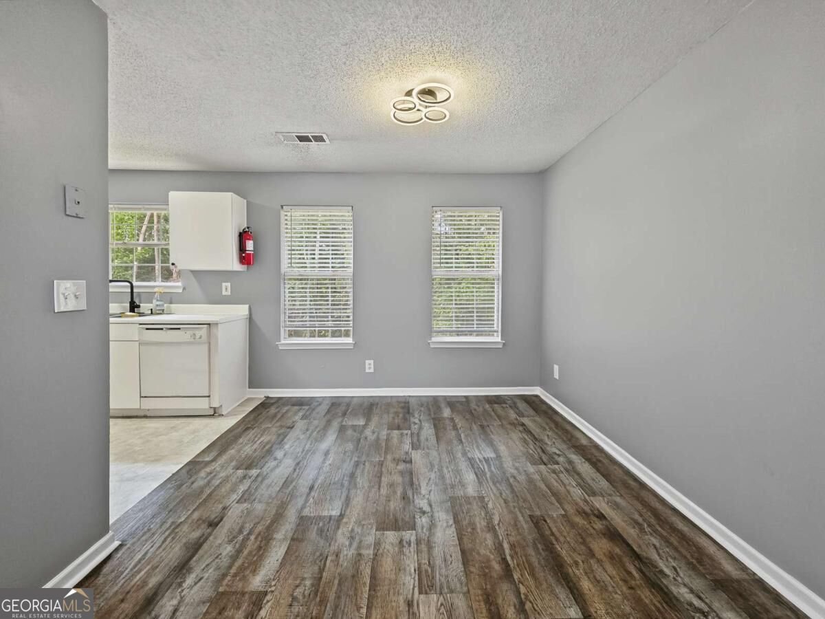 6195 Idlewood Circle Lithonia - Photo 7