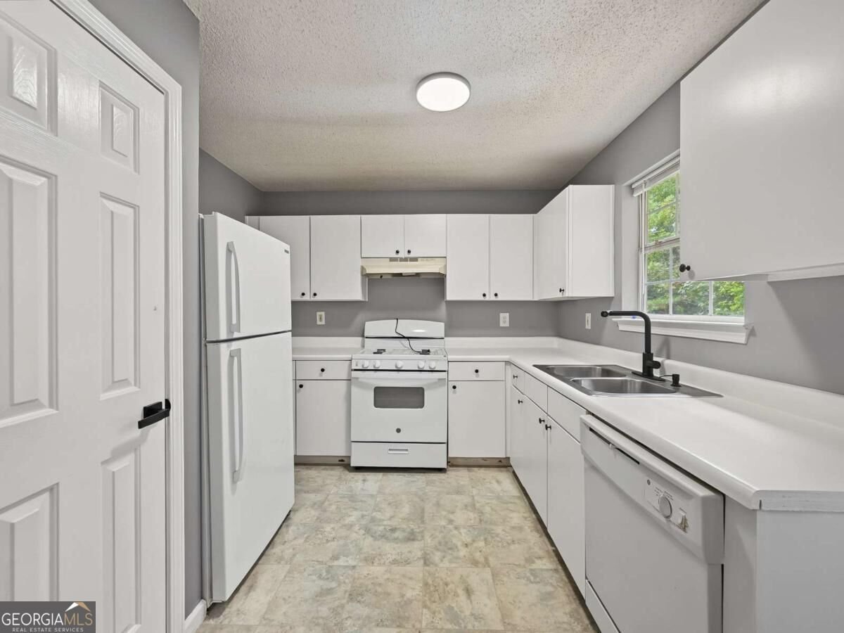 6195 Idlewood Circle Lithonia - Photo 9