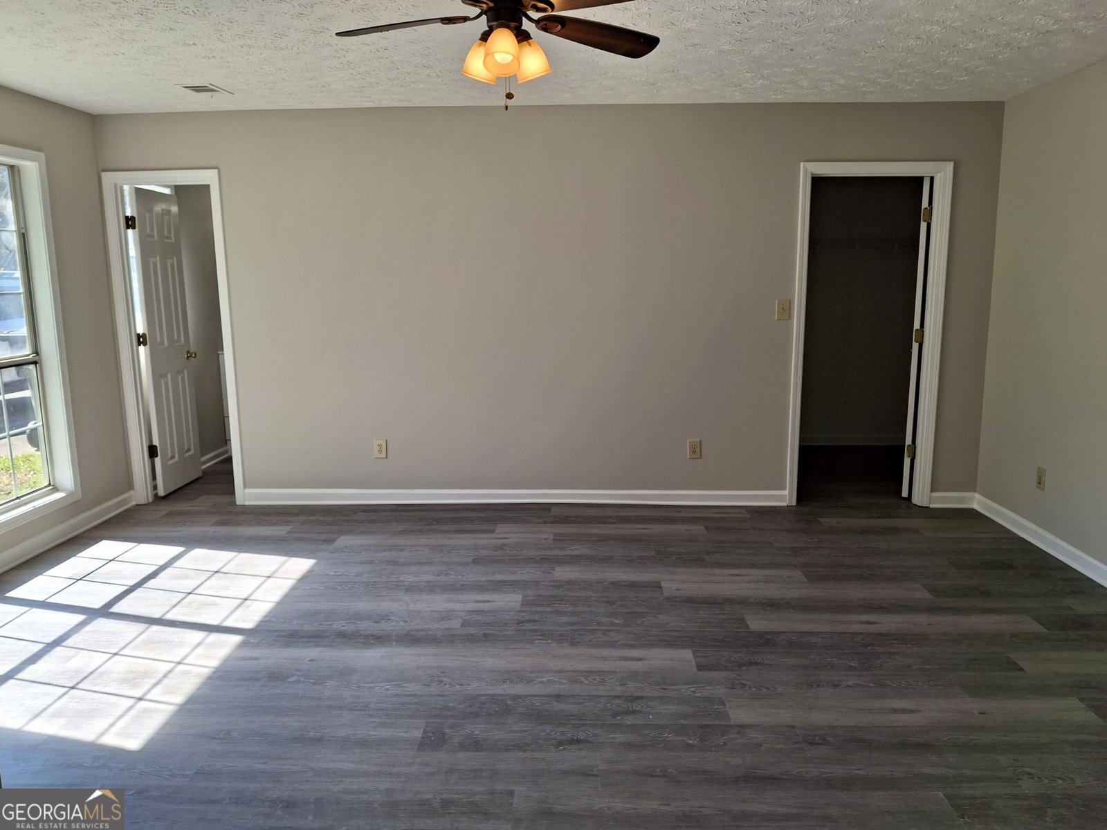 7684 Antebellum Lane Riverdale - Photo 11