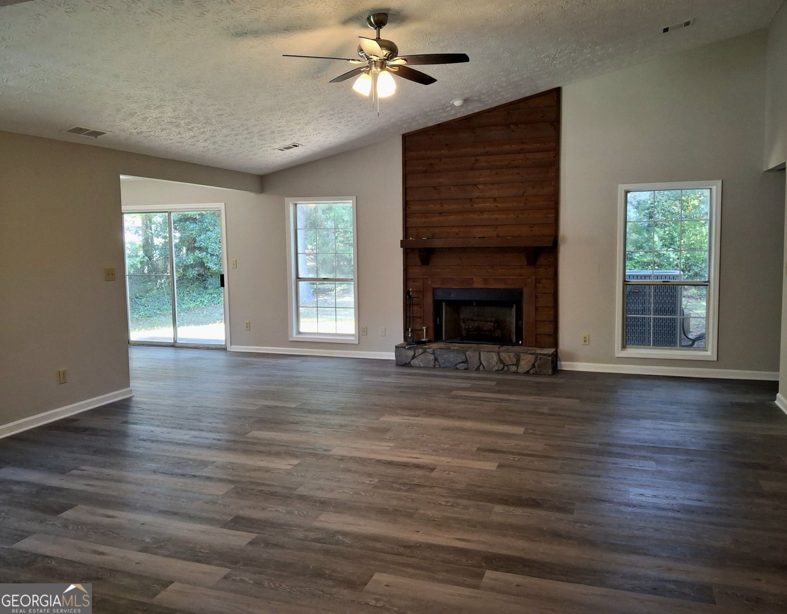7684 Antebellum Lane Riverdale - Photo 8