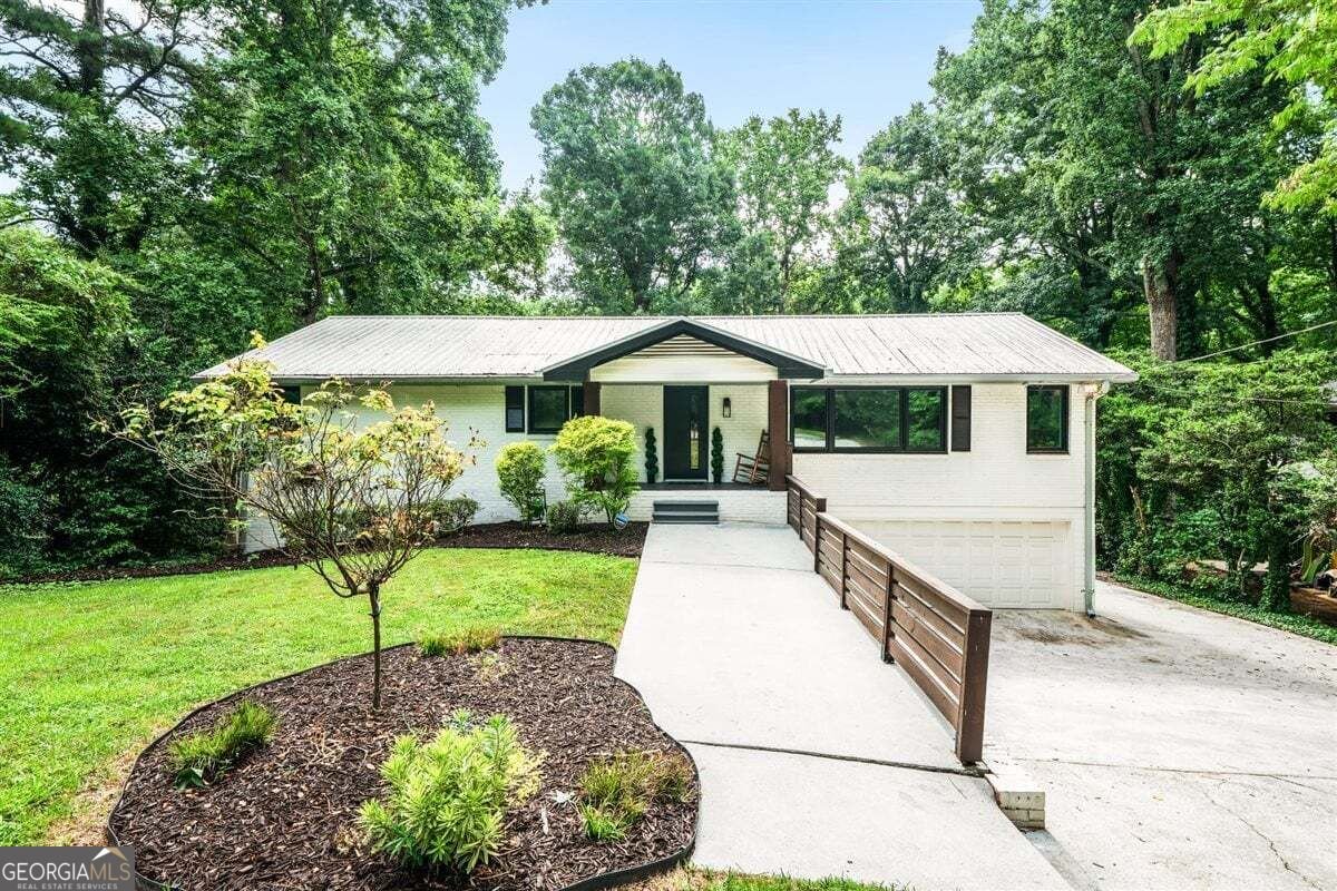 2071 Luxuria Court Tucker - main photo