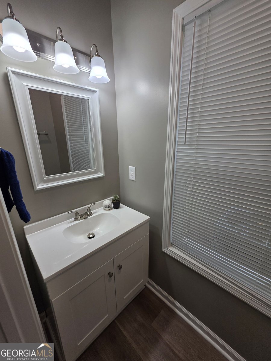 67 Woodbine Street Commerce - Photo 14