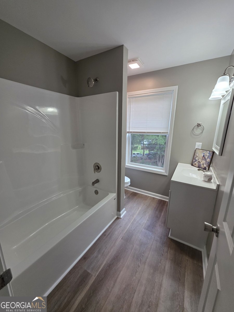 67 Woodbine Street Commerce - Photo 19