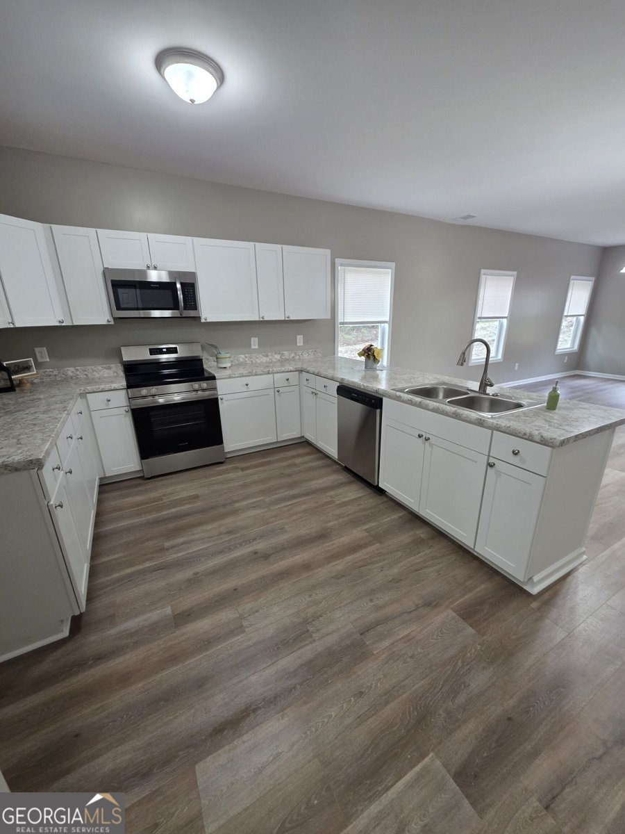 67 Woodbine Street Commerce - Photo 8